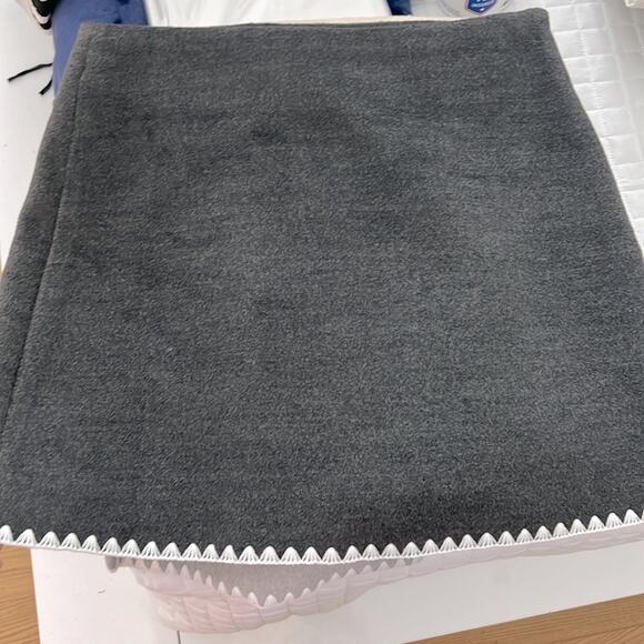 NWT FALL 2025! COMMENSE gray felt mini skirt white t… - Picture 2 of 6